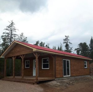 White pine log siidng